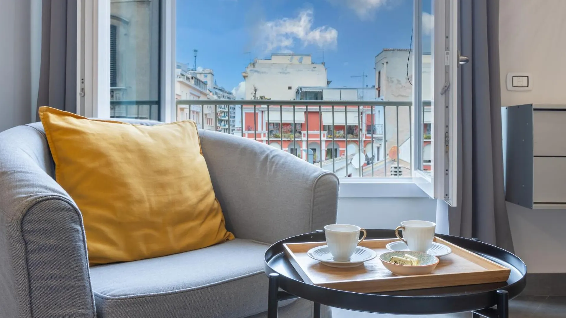Centro Storico Via Sassari Accommodation Cagliari Pensjonat